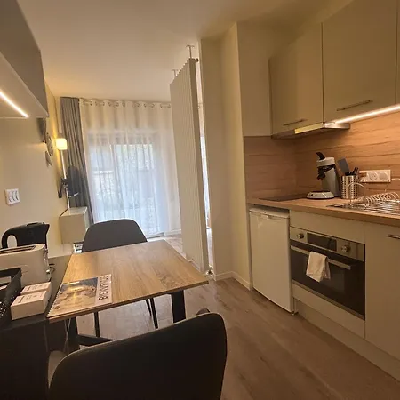 Le D'artagnan - App 5 - Rez-de-chaussee Apartman Cazaubon