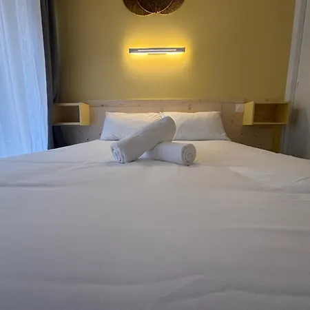 Le D'artagnan - App 5 - Rez-de-chaussee Apartman *